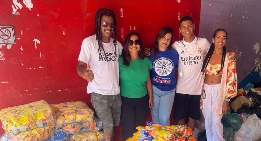 AÇÃO ACELERAÊ: Instituição Bagunçaço é a primeira a receber doações de alimentos e roupas