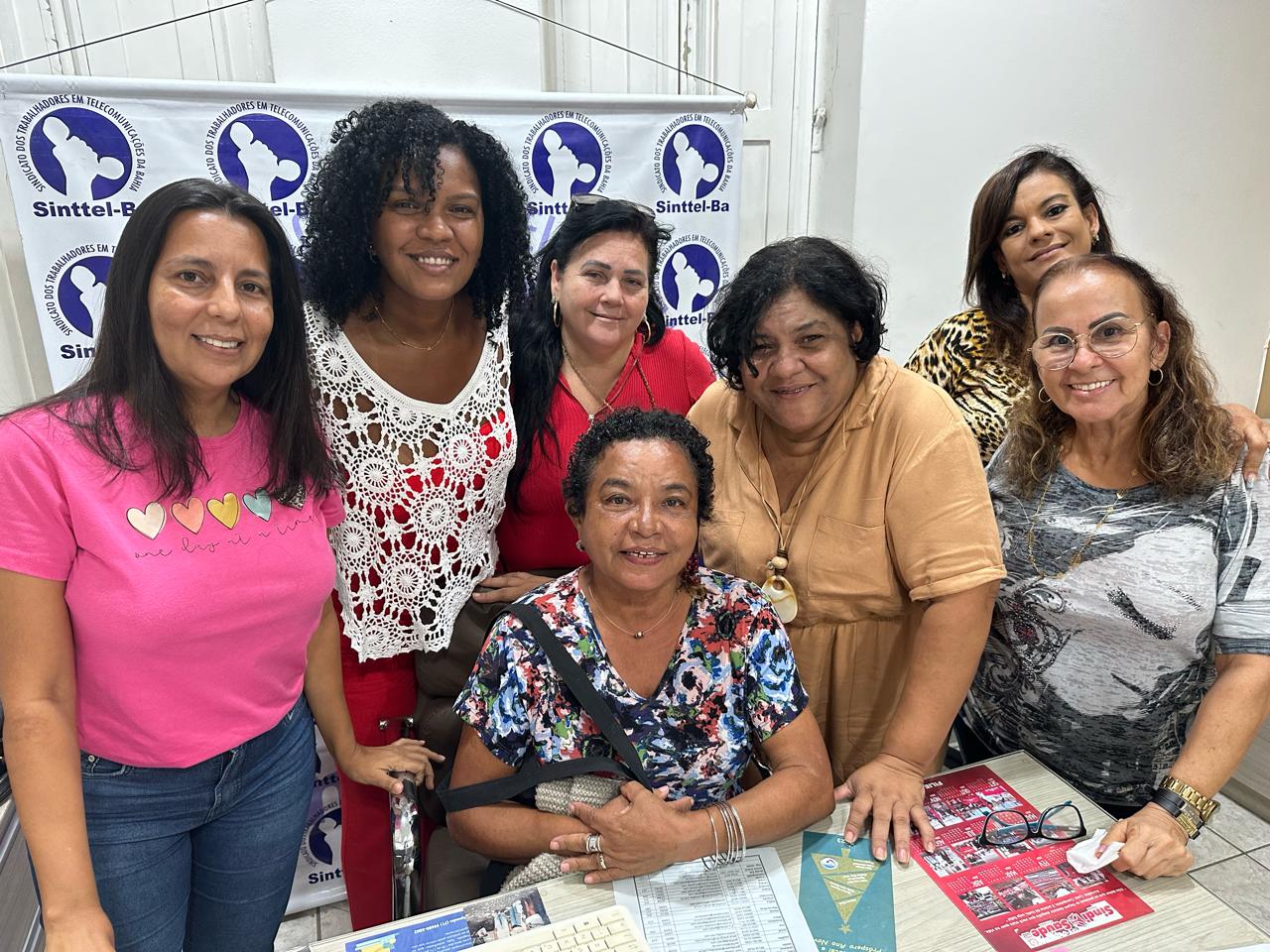 80 ANOS DE LUTAS E CONQUISTAS DAS MULHERES TELEFÔNICAS DA BAHIA