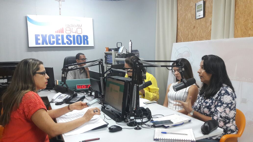 Sinttel discute saúde do teleoperador em programa de rádio