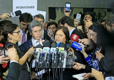 Partidos se unem para pedir impeachment de Temer