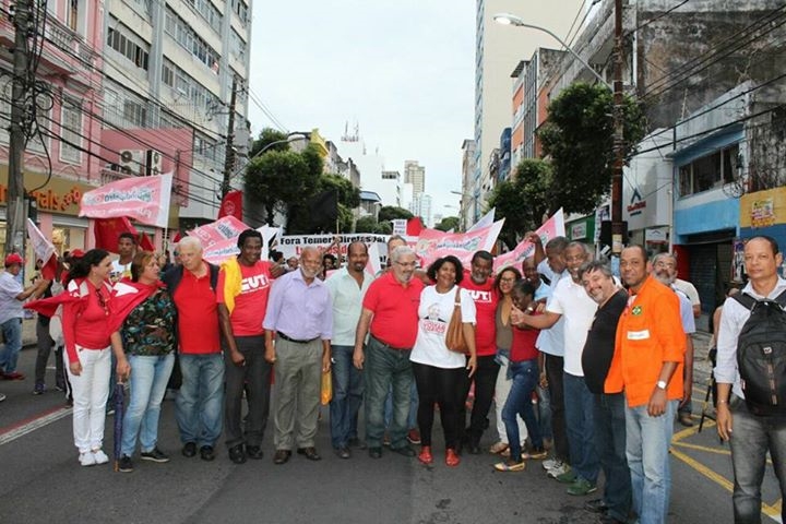 Dirigentes do Sinttel Bahia participam de caminhada contra a Reforma Trabalhista