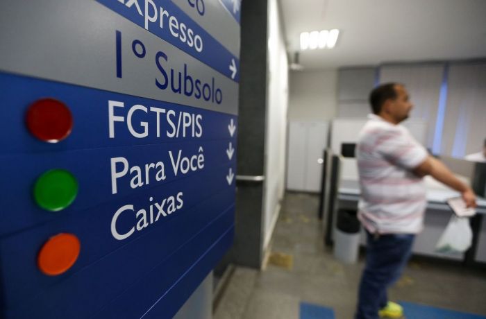 Mais de 3 milhões de trabalhadores recebem FGTS atrasado; outros, nunca recebem